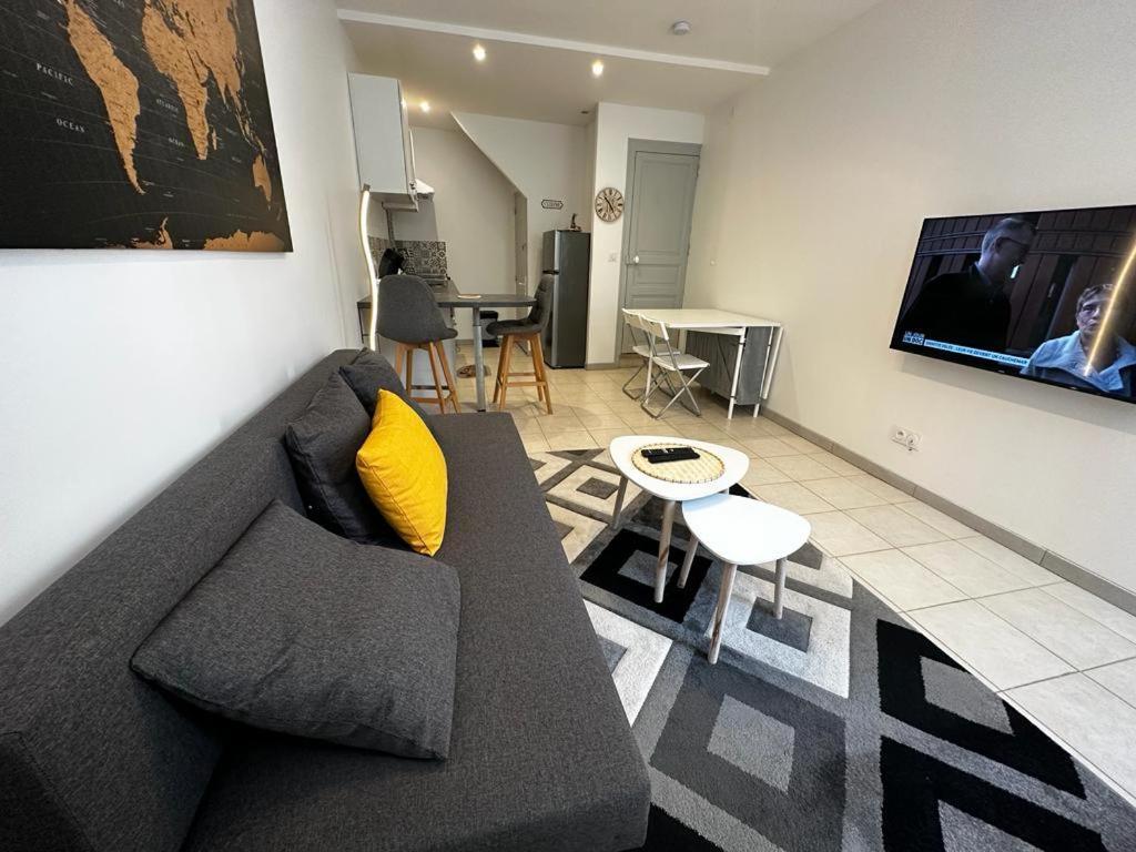 Le Saint Maixent, Maison De Ville, Baby Foot, Wifi Zewnętrze zdjęcie